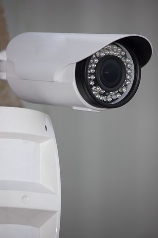 Wireless security cameras